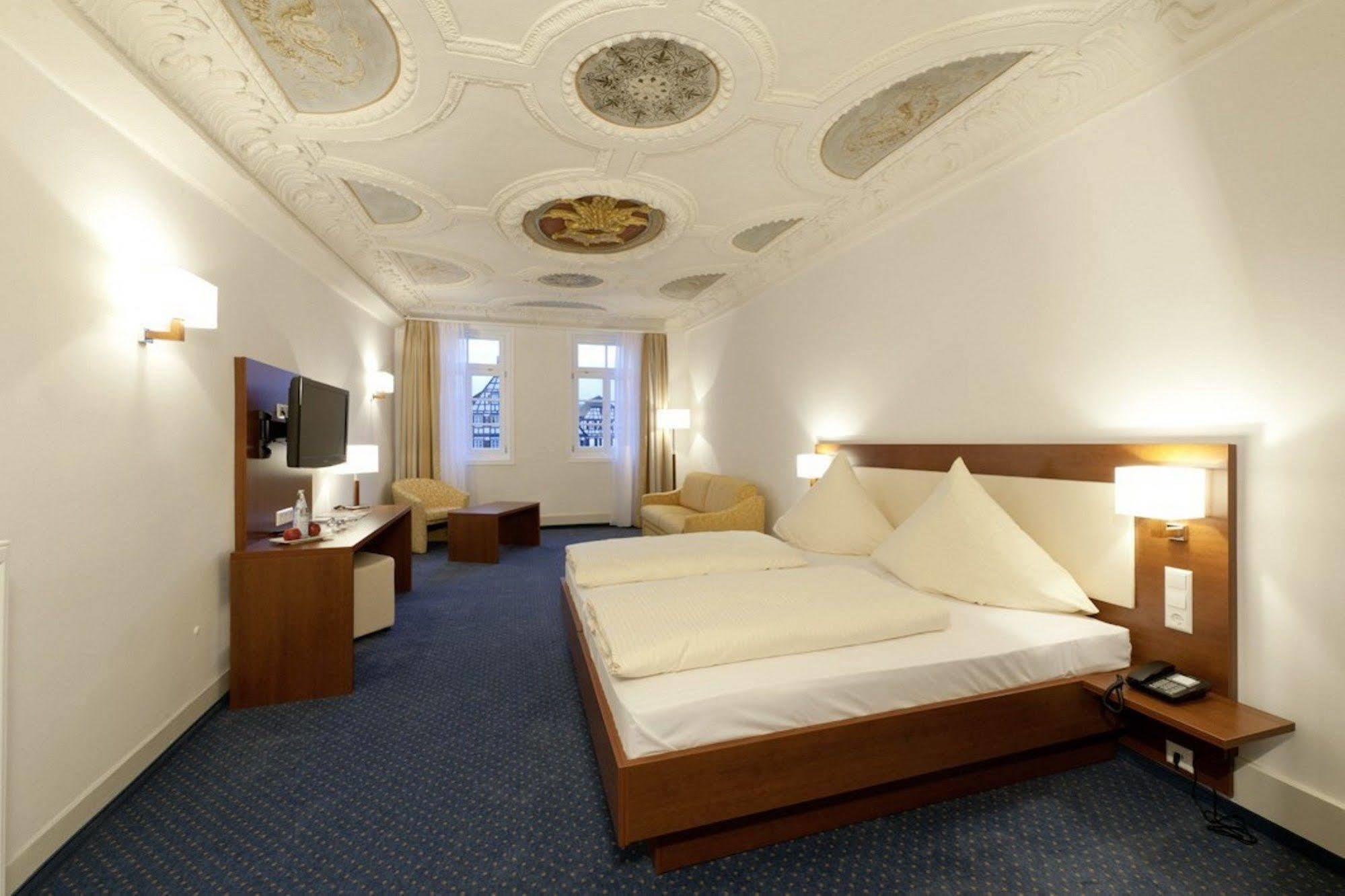 Stadt-Gut-Hotel Gasthof Goldener Adler Schwäbisch Hall Exterior foto